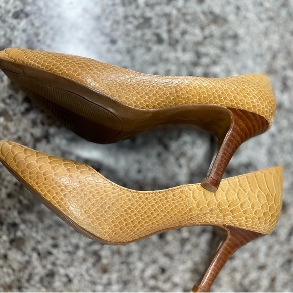 LEATHER UPPER AND SOCK  Antonio Melani‎ pointed toe heels TAN & BROWN - Picture 9 of 14